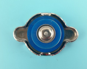 廠家現貨0.9水箱蓋加厚藍硅膠 供應各類水箱蓋汽車配件定制