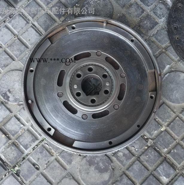 大眾帕薩特手動變速箱飛輪壓盤 帕薩特B5領(lǐng)域發(fā)動機(jī)飛輪  奧迪A4A61.8/1.8T飛輪壓盤