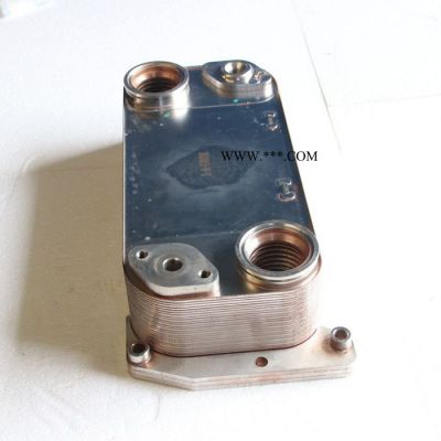 奔馳機油冷卻器3551801265 5441880201 A0004380388 機油冷卻器