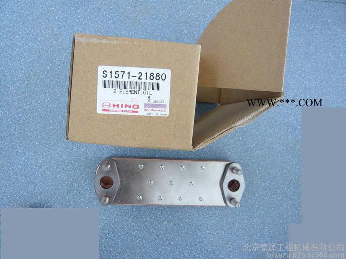 神鋼發(fā)動機(jī)純正配件機(jī)油散熱器芯