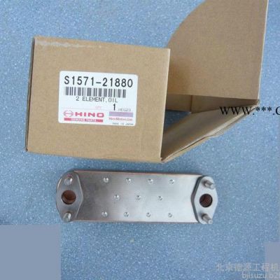 神鋼發(fā)動機(jī)純正配件機(jī)油散熱器芯