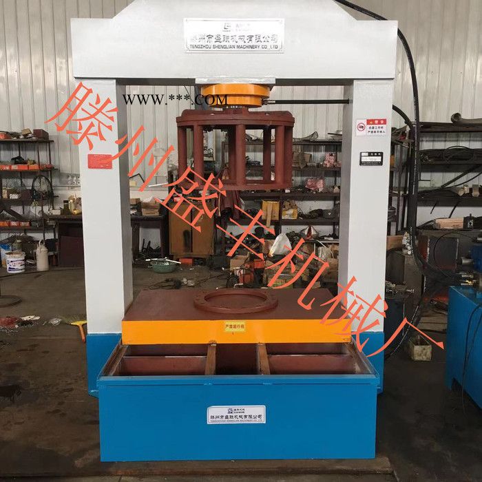 滕州實(shí)心輪胎壓胎機(jī)廠家，100噸實(shí)心輪胎工程輪胎輪輞壓胎機(jī)