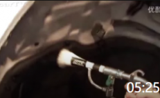 05:25 福美源發(fā)動(dòng)機(jī)精洗——汽車(chē)發(fā)動(dòng)機(jī)倉(cāng)完美演繹