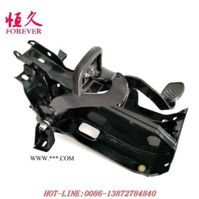 東風EQ1118GA配件EQ2102軍車運兵車配件離合器剎車大支架