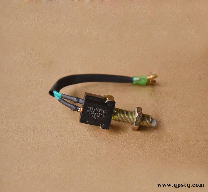 東風EQ153離合器制動器開關離合器制動燈開關剎車燈開關37