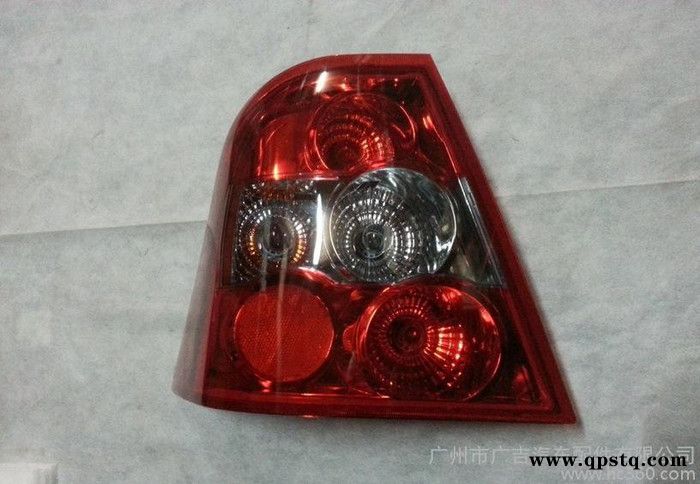 吉利汽車配件吉利自由艦尾燈