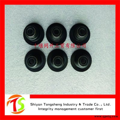 東風康明斯ISLE進排氣門油封配件C3948578
