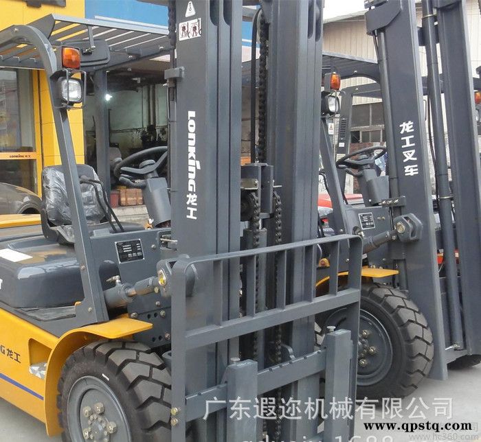 龍工LG30B蓄電池平衡重式叉車全交流